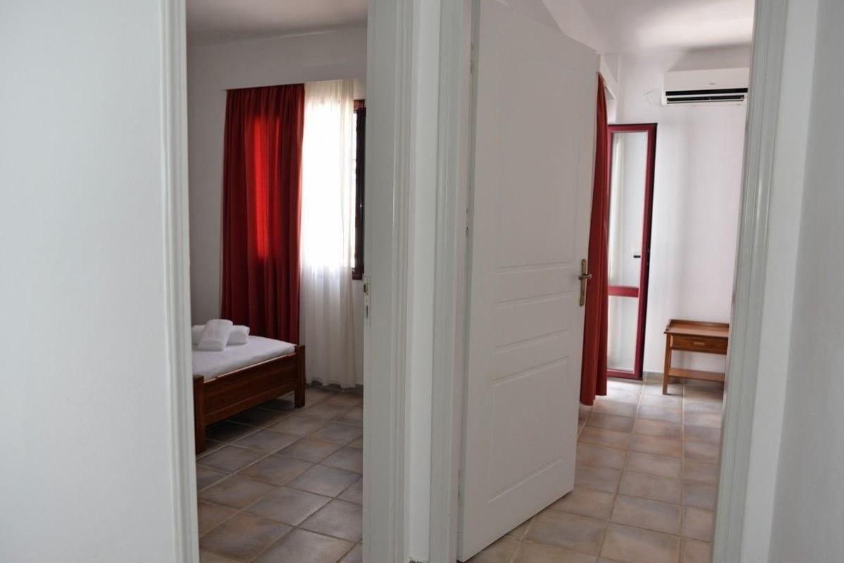 Eva Suites & Apartments Agia Marina Exteriér fotografie
