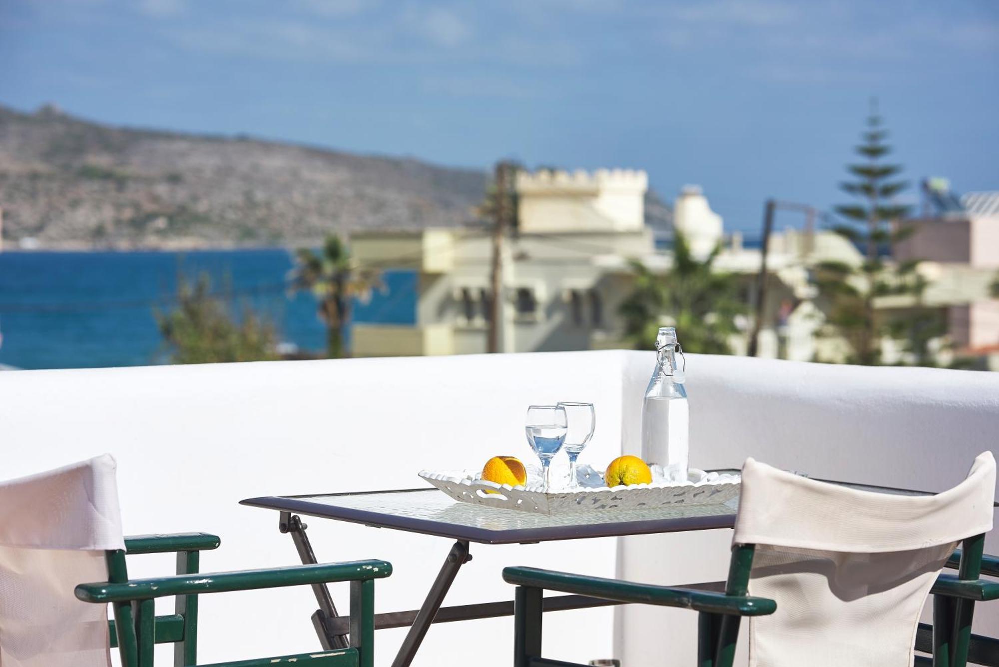 Eva Suites & Apartments Agia Marina Exteriér fotografie