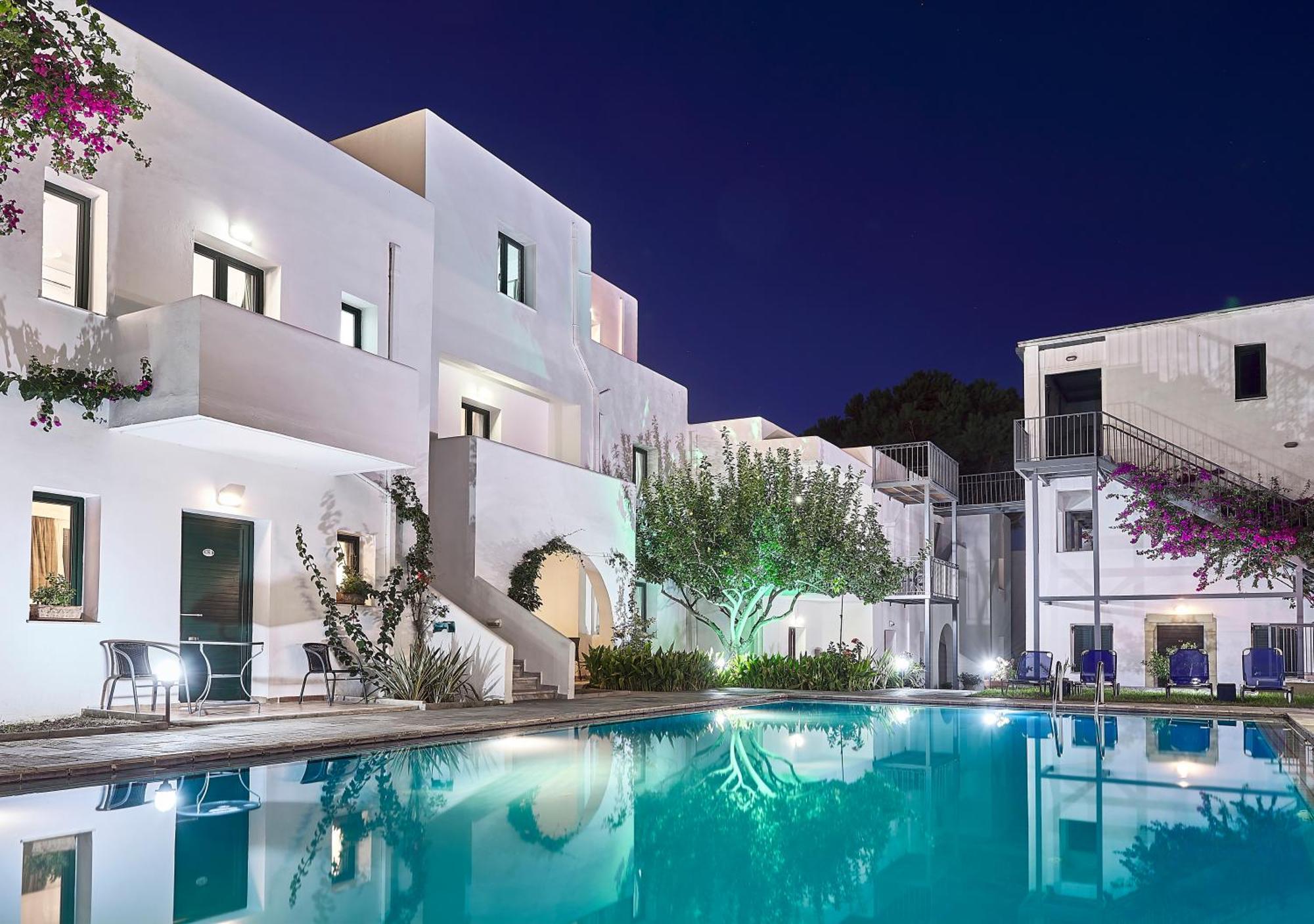 Eva Suites & Apartments Agia Marina Exteriér fotografie