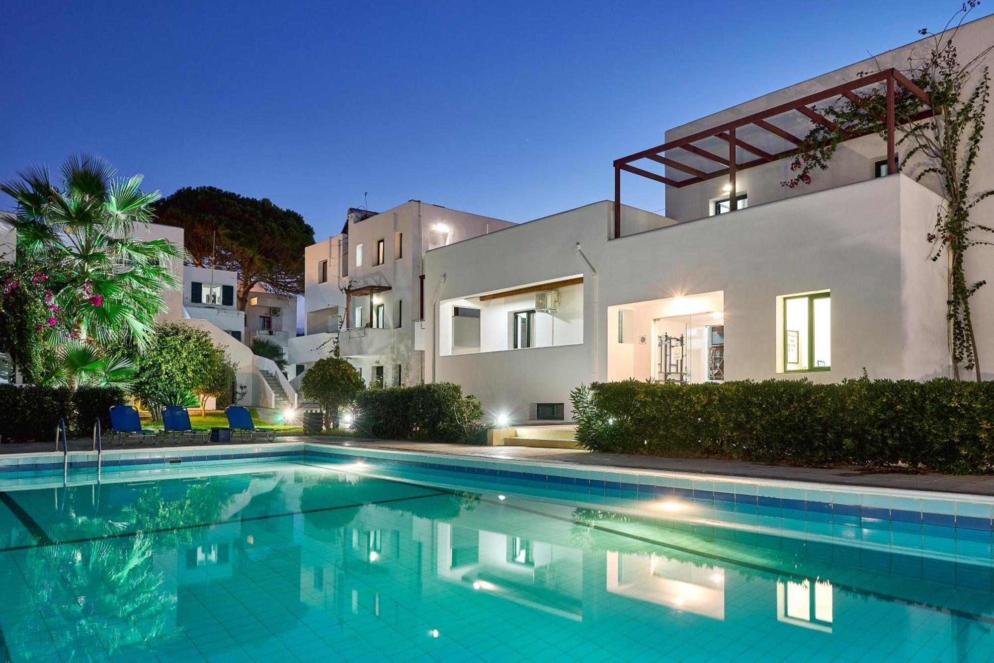 Eva Suites & Apartments Agia Marina Exteriér fotografie